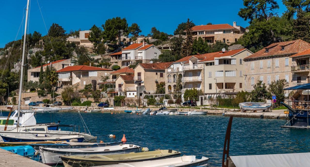 Amare Apartments Bobovisca エクステリア 写真