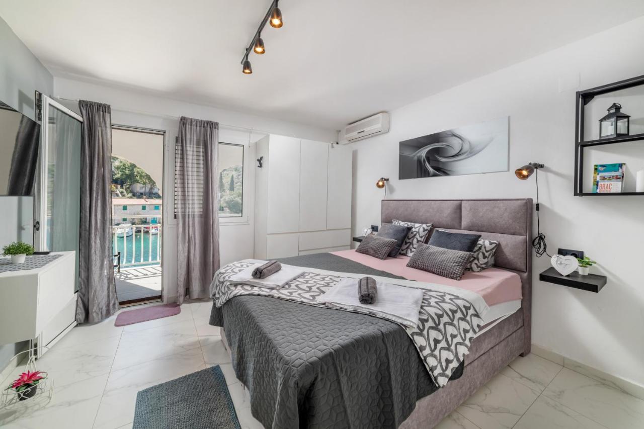 Amare Apartments Bobovisca エクステリア 写真