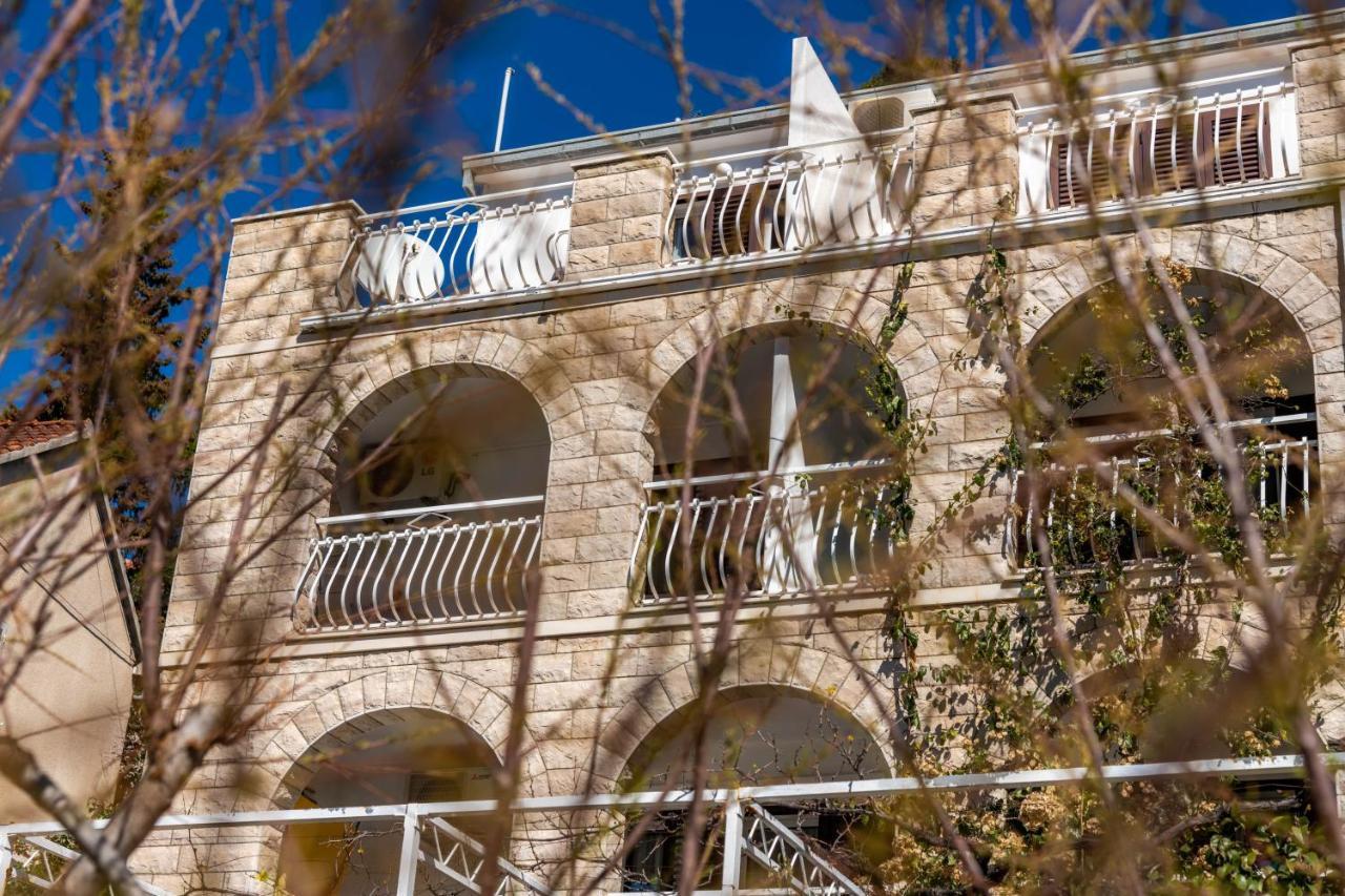 Amare Apartments Bobovisca エクステリア 写真