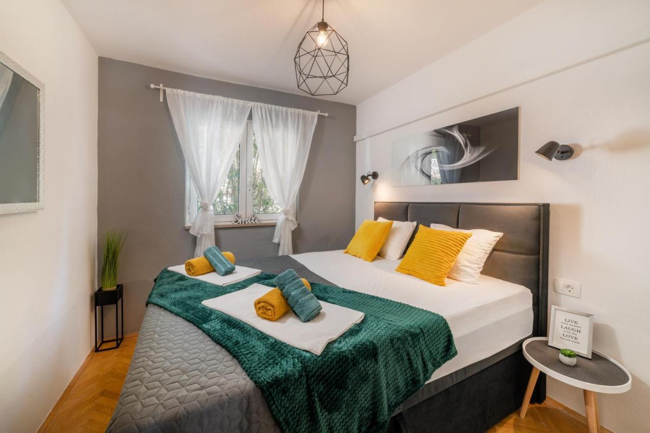 Amare Apartments Bobovisca エクステリア 写真