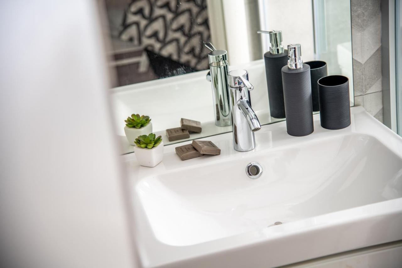 Amare Apartments Bobovisca エクステリア 写真