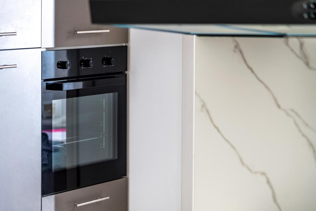 Amare Apartments Bobovisca エクステリア 写真