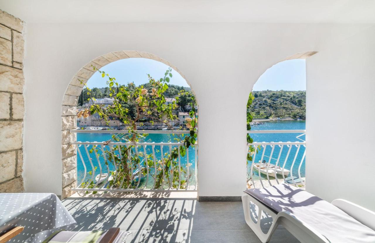 Amare Apartments Bobovisca エクステリア 写真